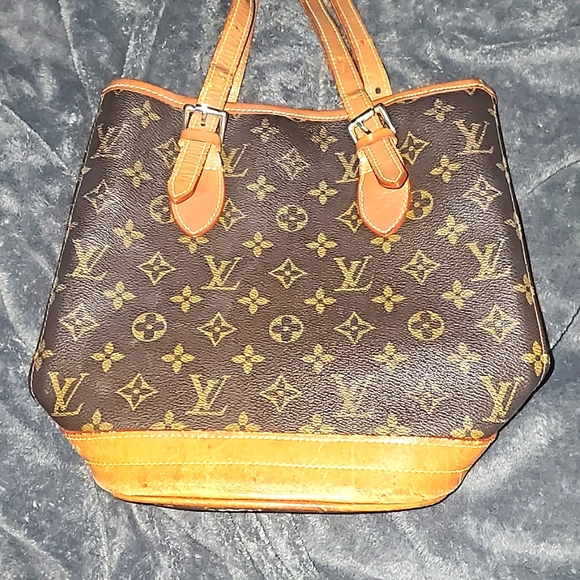 Purse - Picture 1 of 3